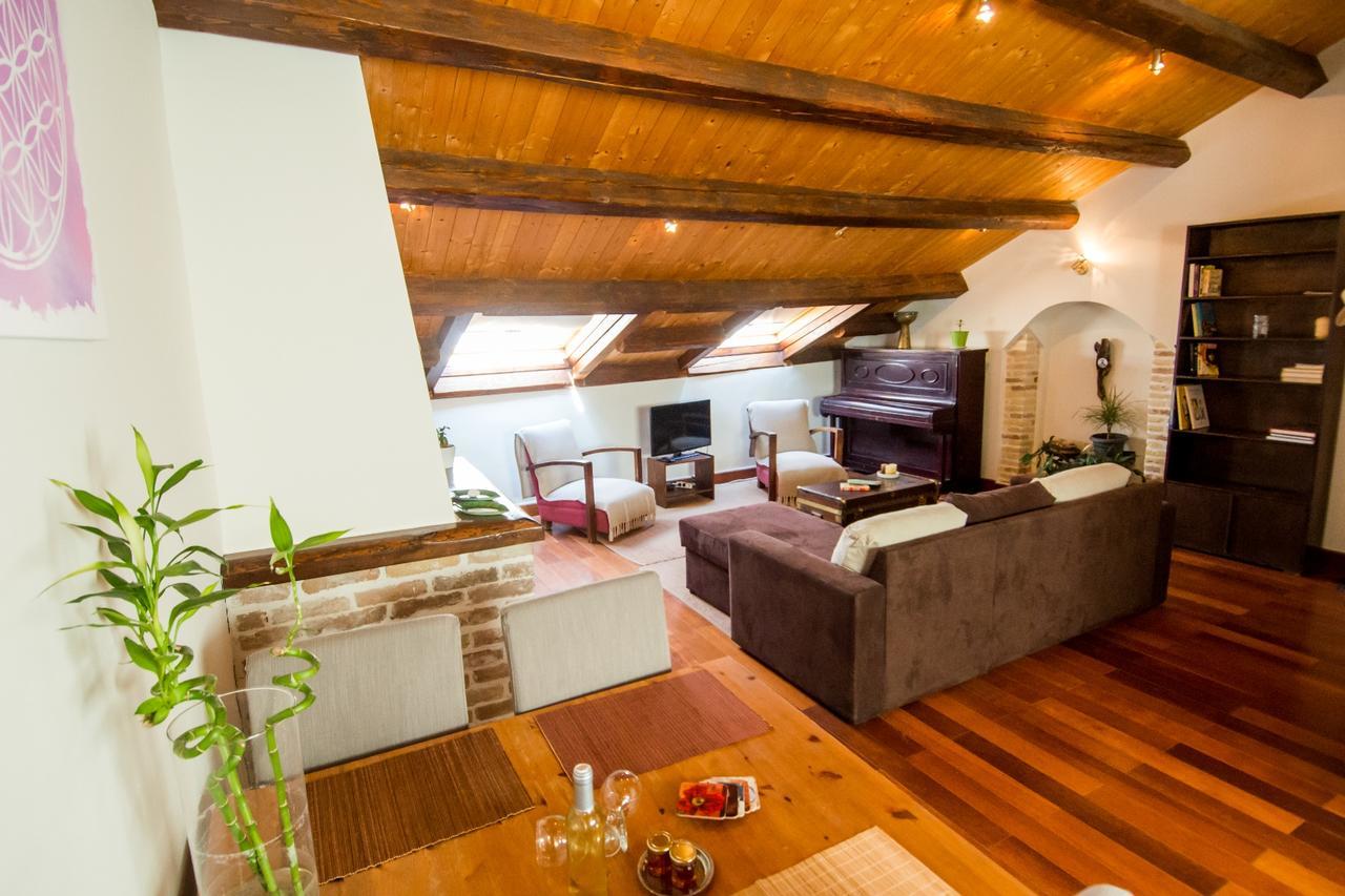 Attic Flat At San Giacomo Square-Corfu Town Apartment Exterior photo